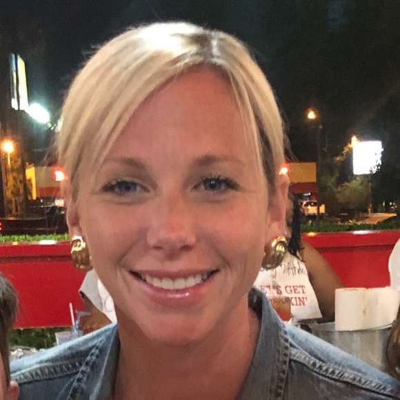 Meet your Posher, Lynn - Picture 1 of 1